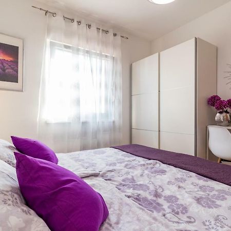 Apartment Pula Relax Luaran gambar
