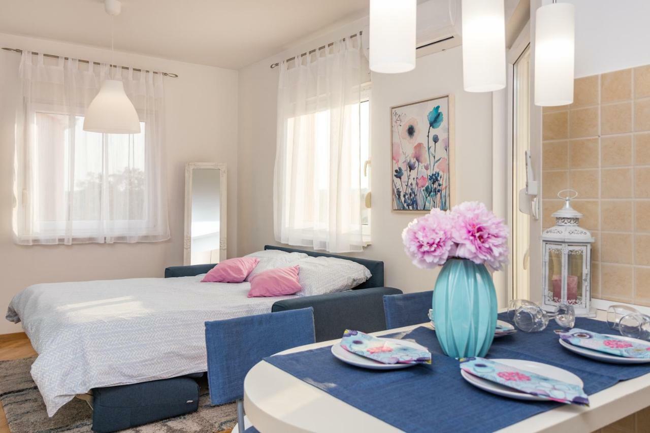 Apartment Pula Relax Luaran gambar